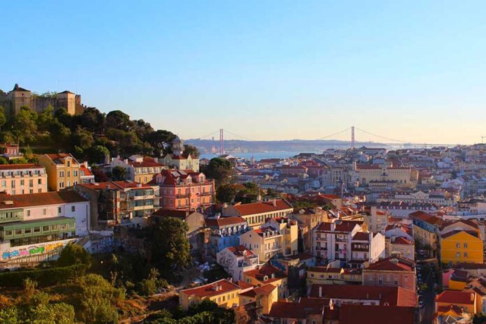quanto custa uma viagem para Portugal